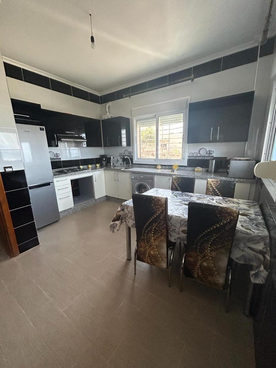 Apartment A Houma, Proche Port Tanger Med